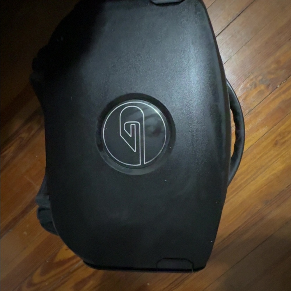 gaems console (gaming suitcase) (taking cashapp or zelle)